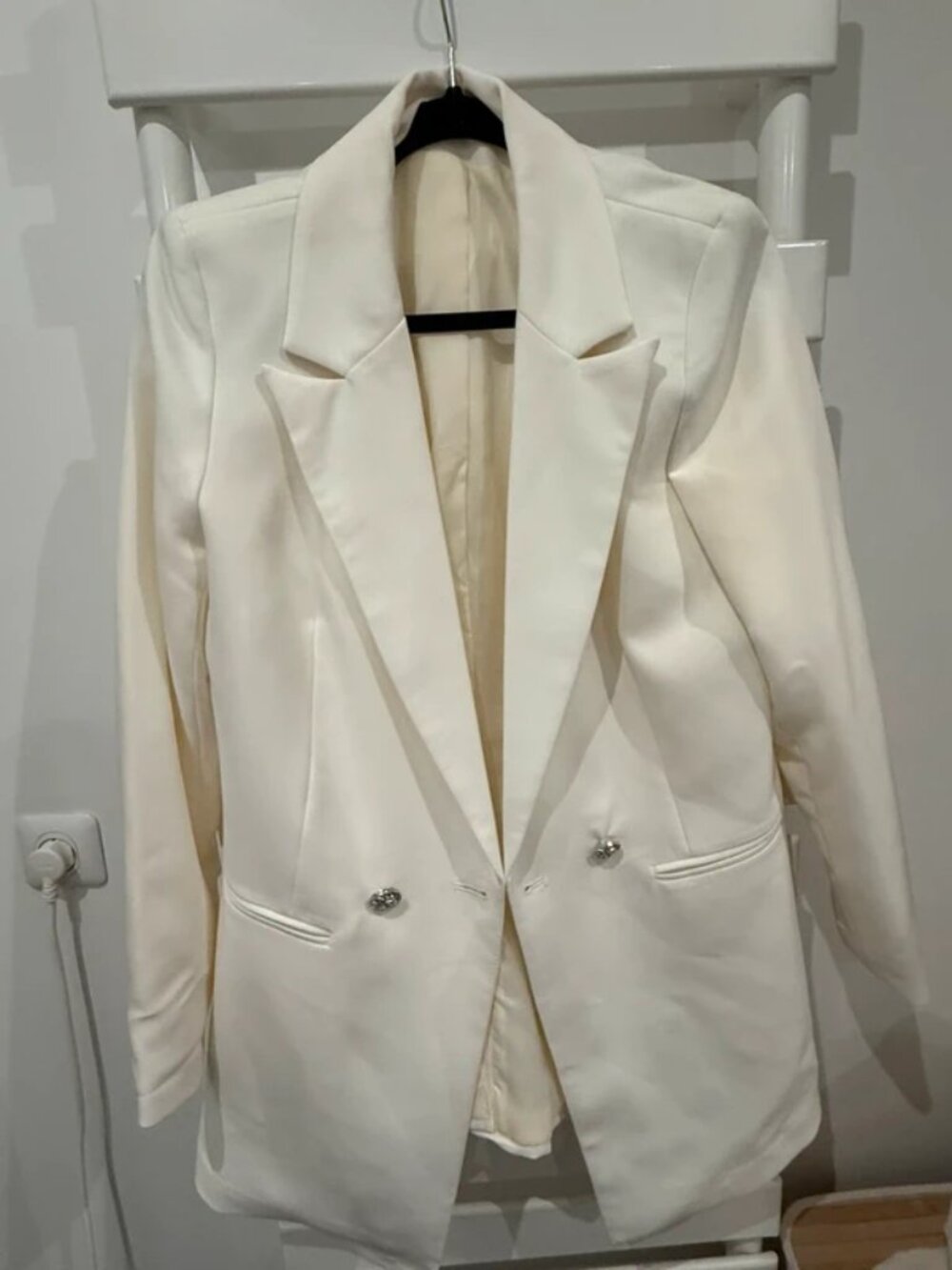 Kiabi Veste blazer  Blazer jamais porté taille 40 Kiabi (je fais 1m73 ) très bon